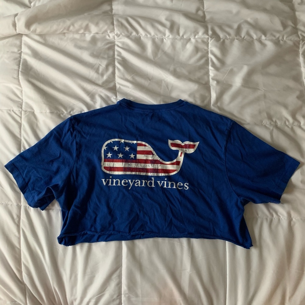 Vineyard Vines cropped shirt